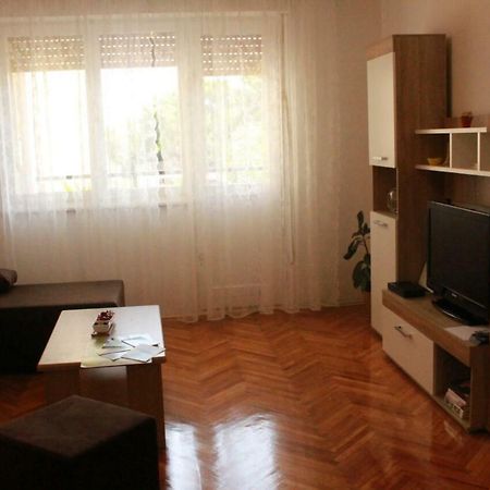 Apartment Monte Paradiso Пула Екстериор снимка