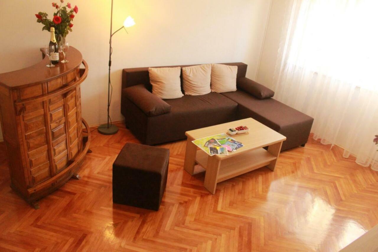 Apartment Monte Paradiso Пула Екстериор снимка