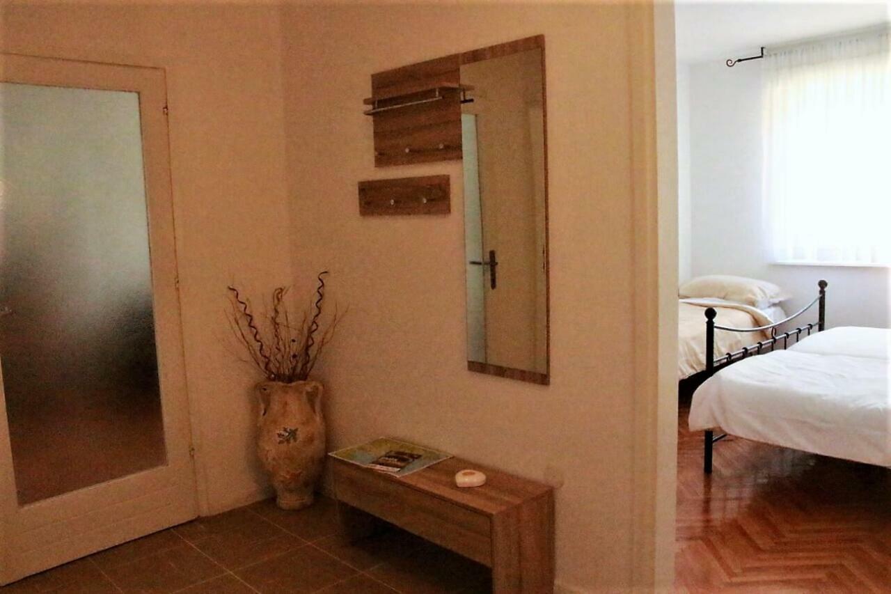 Apartment Monte Paradiso Пула Екстериор снимка