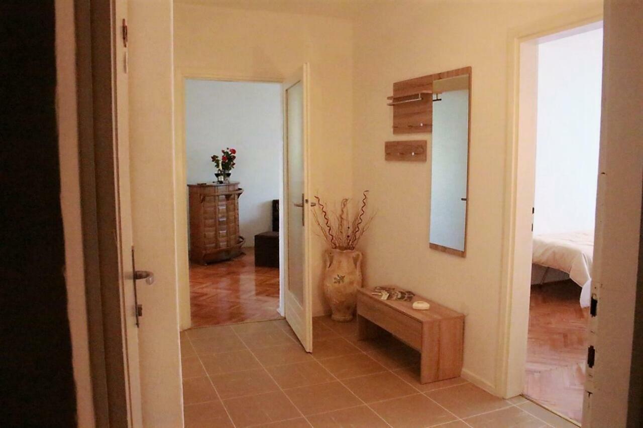 Apartment Monte Paradiso Пула Екстериор снимка