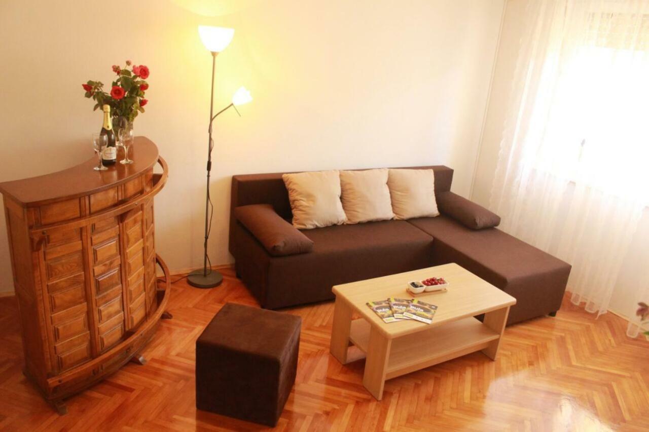 Apartment Monte Paradiso Пула Екстериор снимка